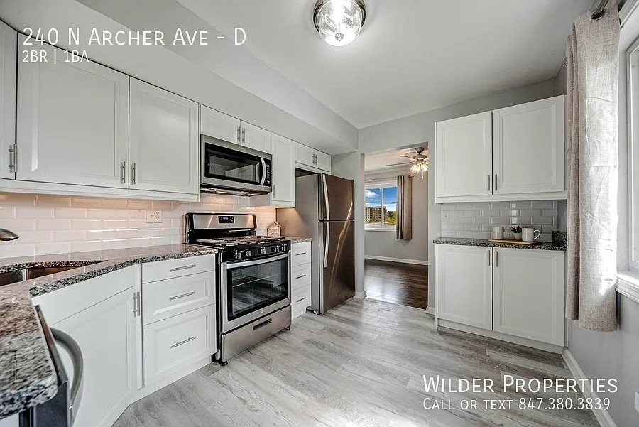 2 bed, 800 sqft, $1,900 — Photo 3