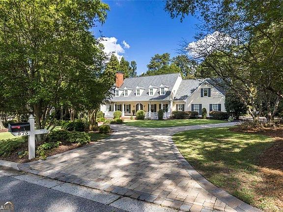 3rd image of 575 Old Cobblestone Dr
