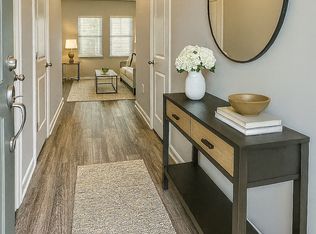 4159 Summit Woods Dr, Charlotte, NC 28216