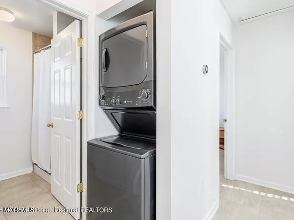 109 W Pompano Way, Lavallette, NJ 08735