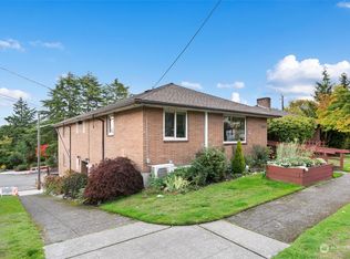 1904 26th Ave W, Seattle, WA 98199