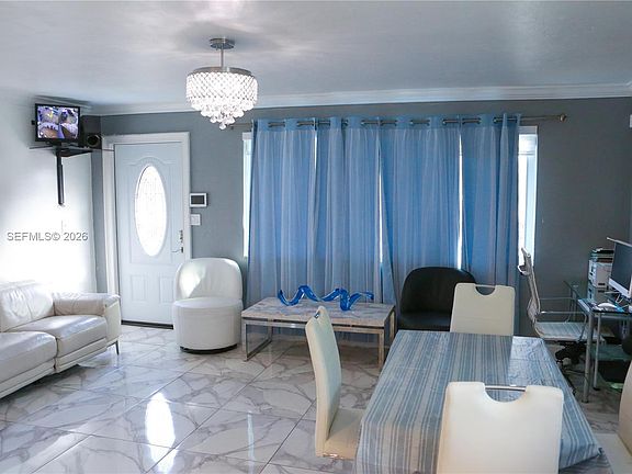 2nd image of 1013 Cherry Rd