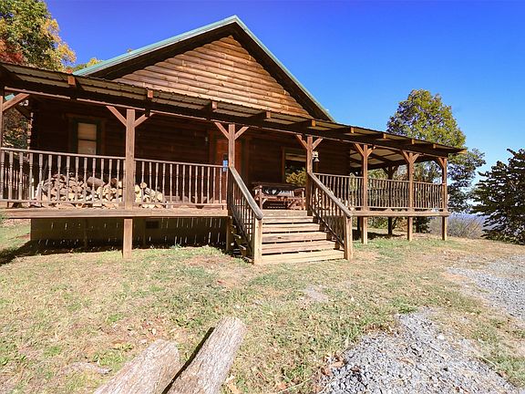 2nd image of 145 Lazy Acres Ln