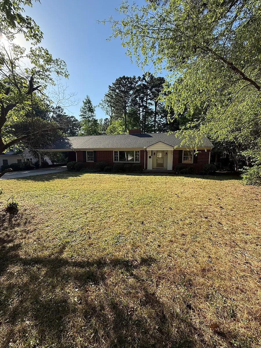 Building Photo - 1516 Cypress Dr