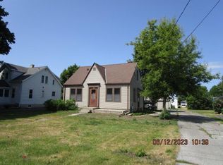 1036 N Rapids Rd, Manitowoc, WI 54220