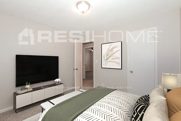 3943 Woodland Cir SE — Photo 8