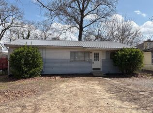 142 Greens Lake Rd, Rossville, GA 30741