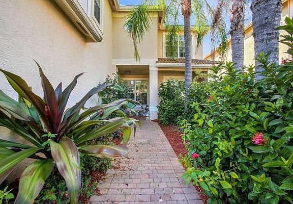 Home For Sale In Nautica Isles