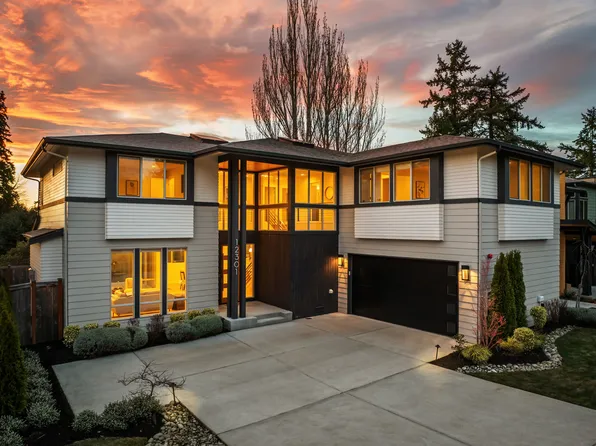 12301 NE 107th St, Kirkland, WA 98033