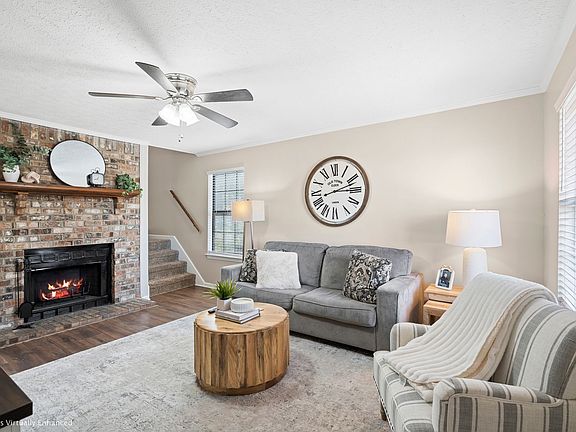 3rd image of 333 Deer Point Dr