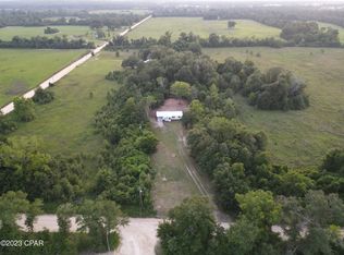 5214 Hartsfield Rd, Marianna, FL 32446