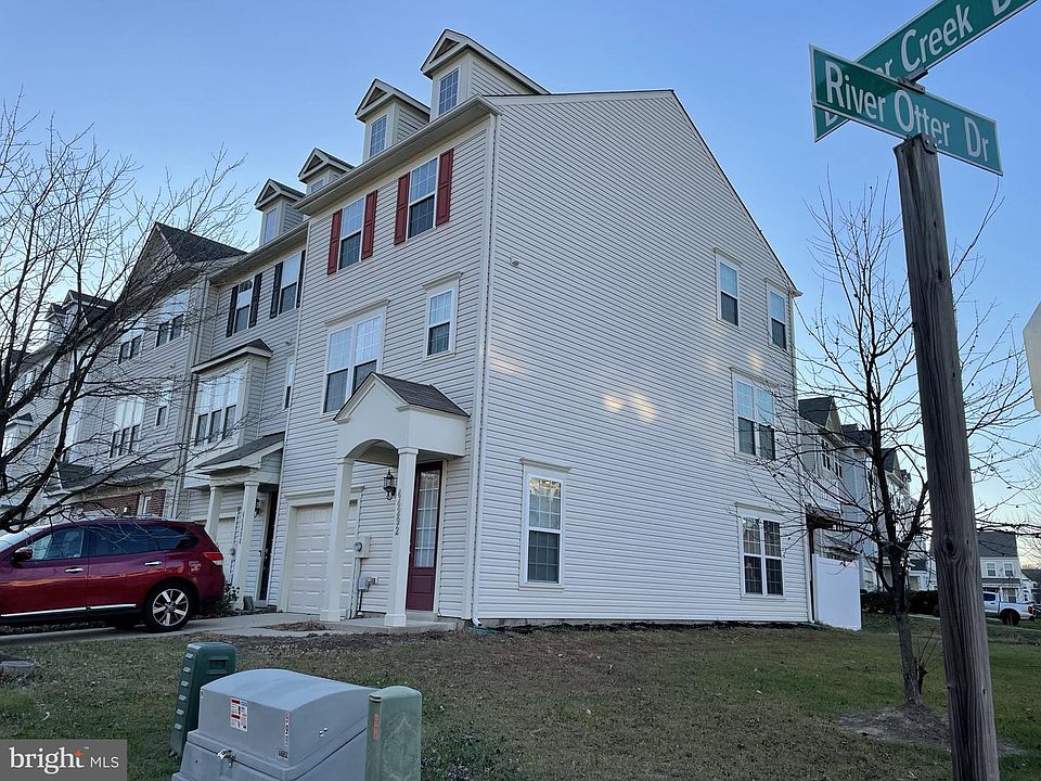 1st image of 44292 Beaver Creek Dr