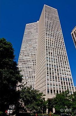 1st image of 2626 N Lakeview Ave APT 1002