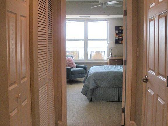 5th image of 10 Seaport Dr APT 2516