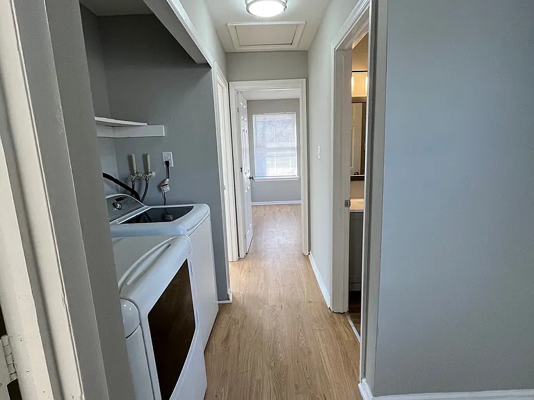 50 Hampshire Rd — Photo 13