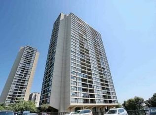 5 Horizon Rd APT 212, Fort Lee, NJ
