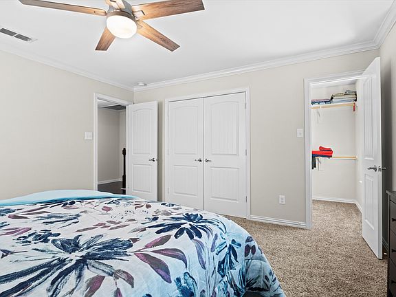3rd image of 6900 Carrington Ln