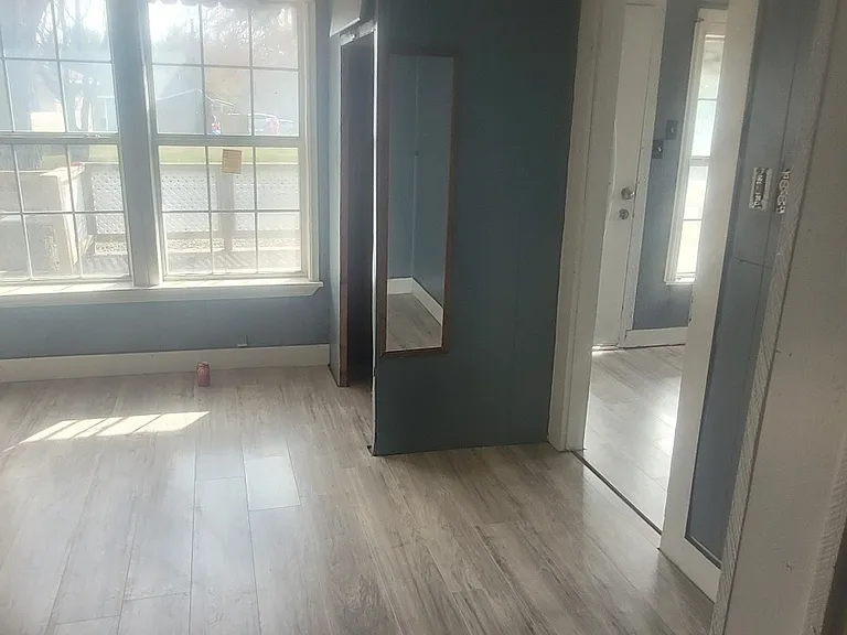 1004 S 4th St — Photo 3