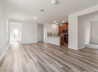 14442 Calaveras Cv, Elmendorf, TX 78112