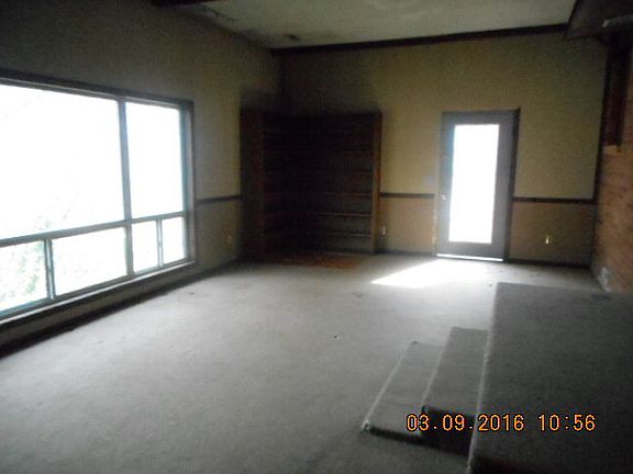 2nd image of 1866 N Main St