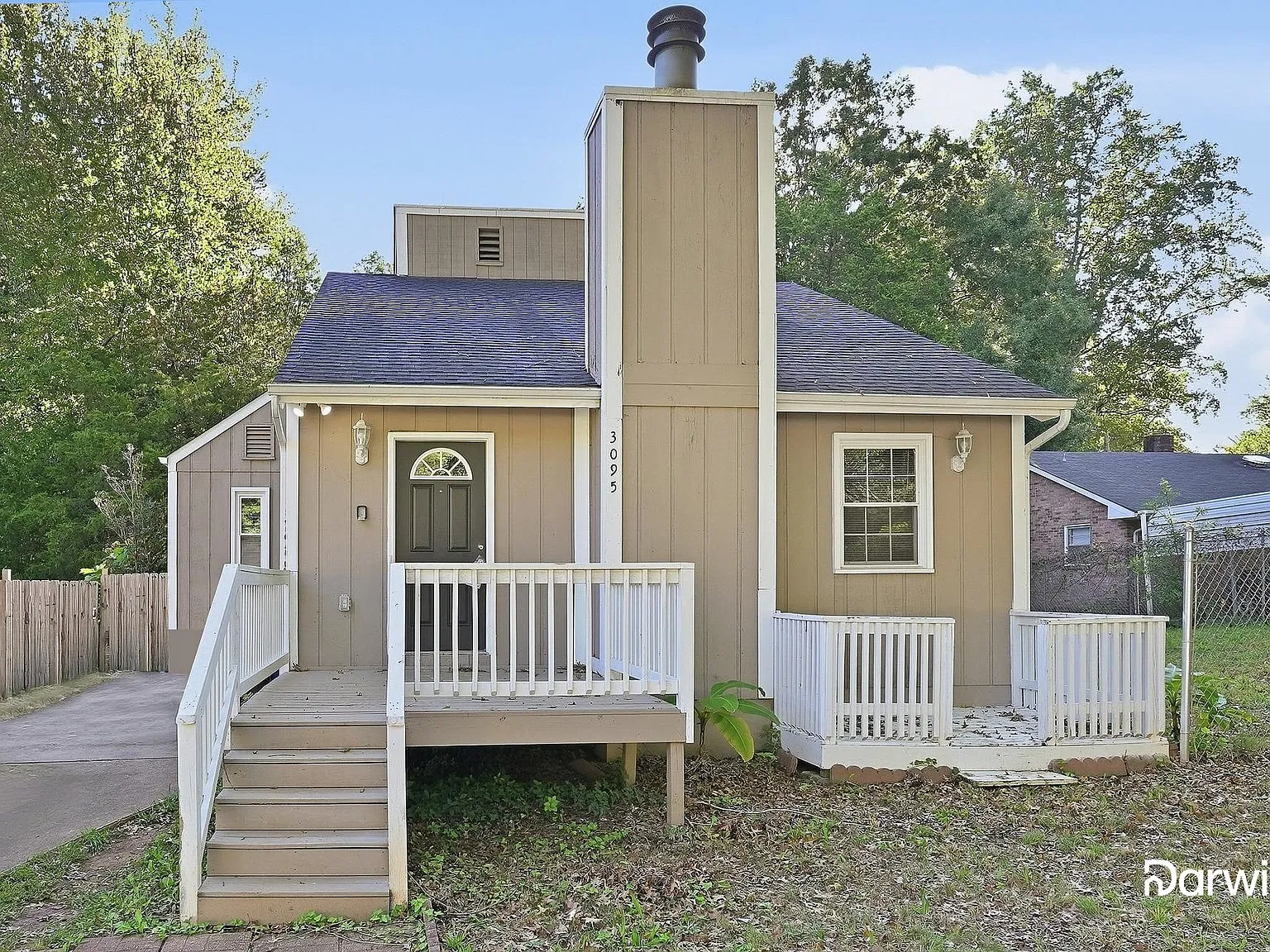 3 bed, 2.0 bath, 1411 sqft, $1,595 — Photo 1