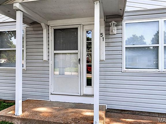 4th image of 51 Cedar Field Dr