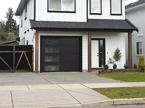 3rd image of 535 Stonewater Dr