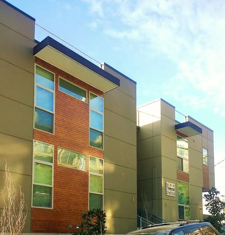 2 bed, 950 sqft, $2,750 — Photo 1