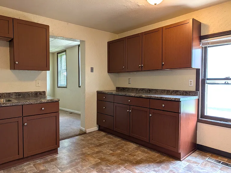 1212 S Chestnut Ave — Photo 19