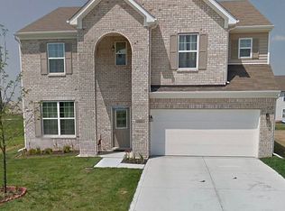 1945 Lakecrest Dr, Columbus, IN