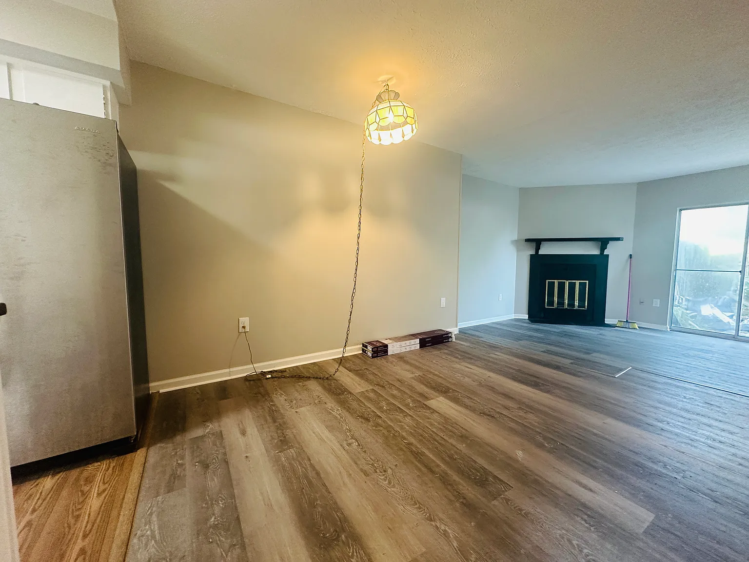 2 bed, 736 sqft, $1,800 — Photo 3