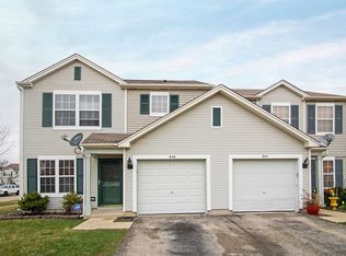 946 E Savannah Dr, Romeoville, IL 60446