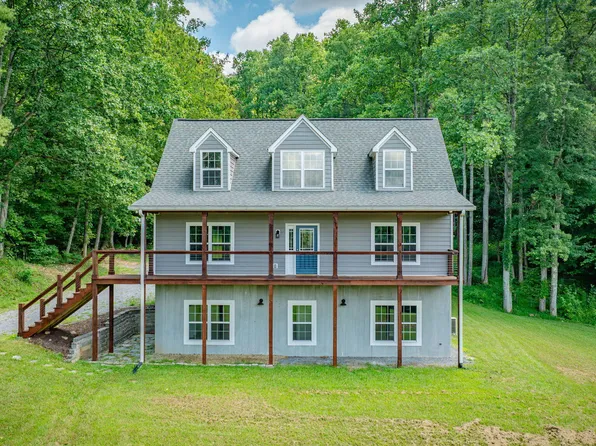 95 Gard Banner Rd, Erwin, TN 37650