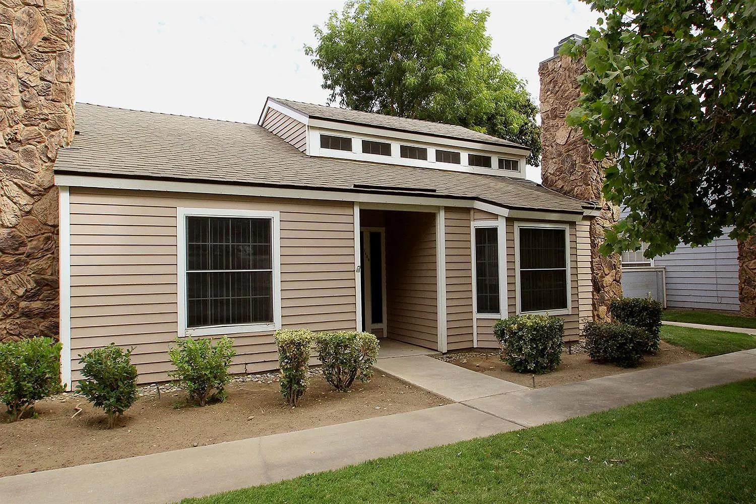 1408 Plymouth Rock Ln photo 1