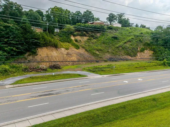 Veterans Blvd, Pigeon Forge, TN 37863