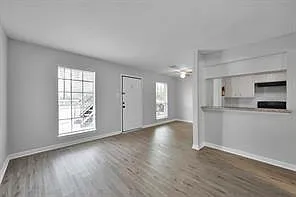 1 bed, 1.0 bath, 800 sqft, $950 — Photo 2