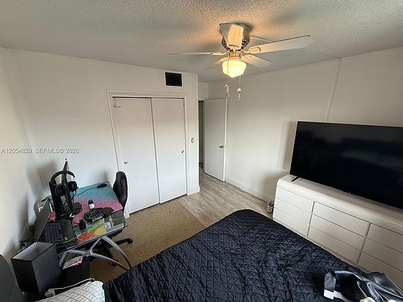 4th image of 3536 NE 168th St APT 403