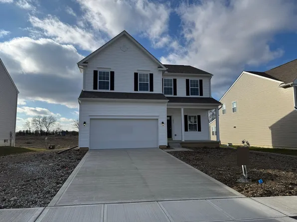497 Walker Pointe Dr, Commercial Point, OH 43116