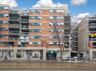 73 McCaul St #729, Toronto, ON M5T2X2
