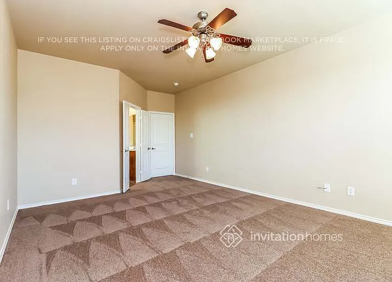 2245 Whitney Dr — Photo 10