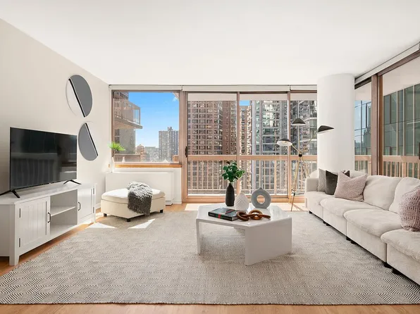 235 E 40th St APT 15B, New York, NY 10016