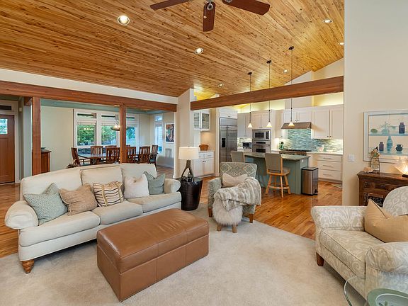 3307 NW Massey DR_0025 copy>