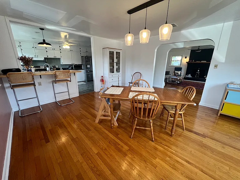 373 Franklin St — Photo 8