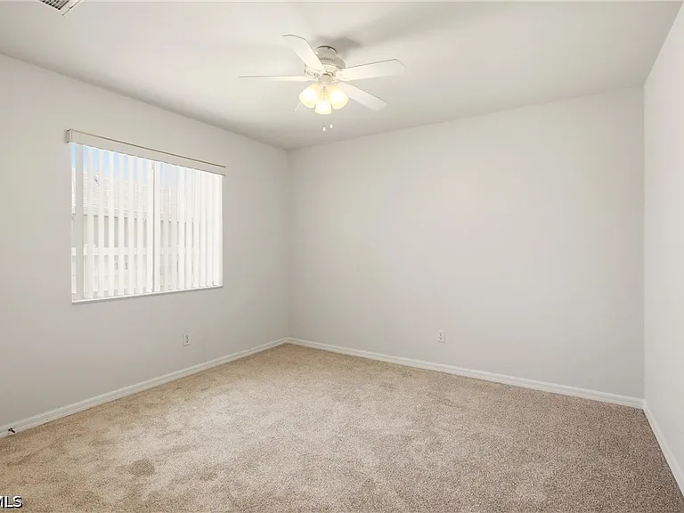 2600 SW 1st St — Photo 15