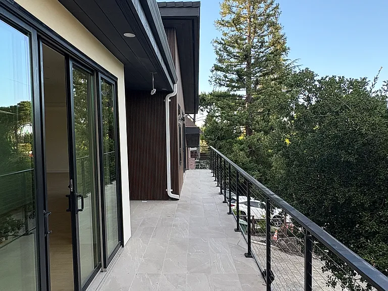 2411 Warren Ln #B — Photo 11