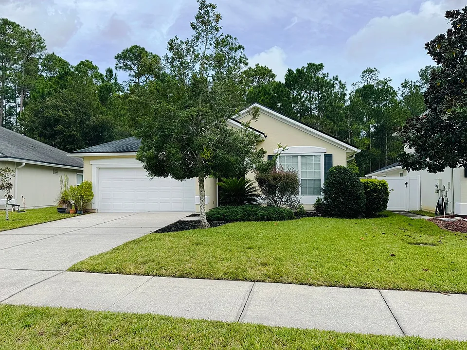 1796 Ferncreek Dr