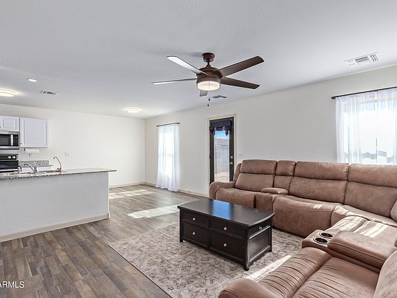 3rd image of 327 E Bobcat Place