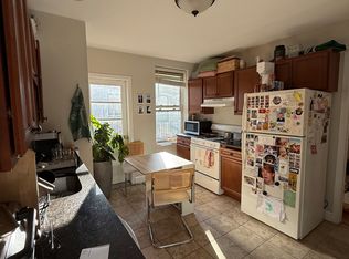 224 Hanover St APT 18, Boston, MA 02113