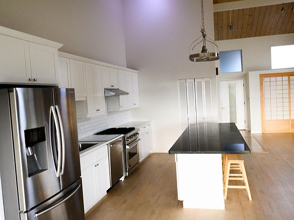 5th image of 90 Lyford Dr APT 2