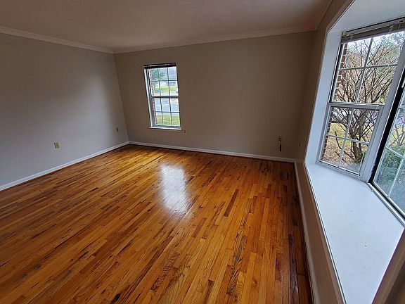 2nd image of 2389 Breckenridge Ct